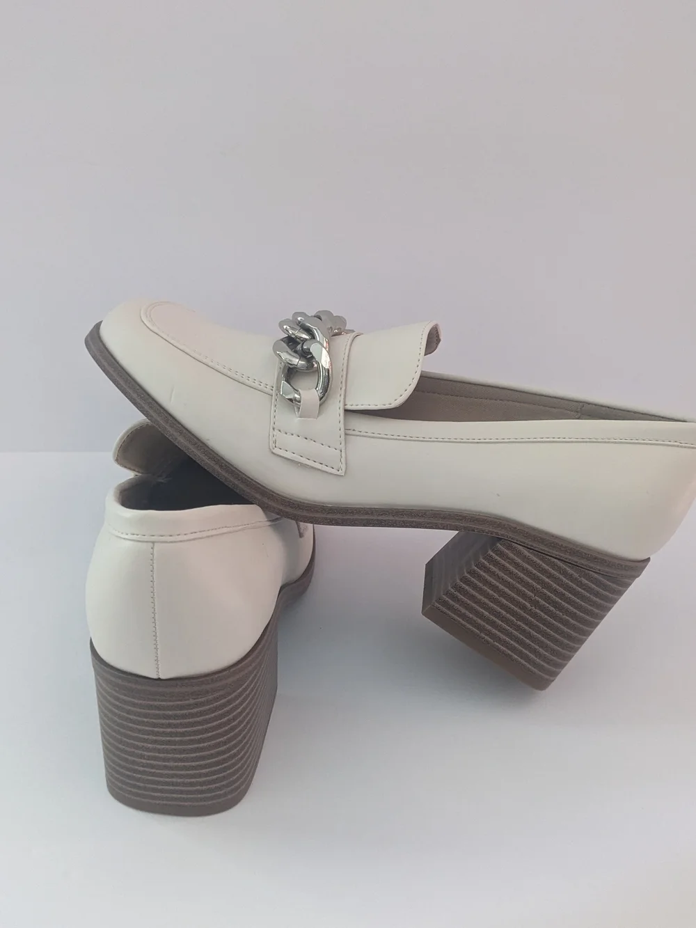 Nine West Women's Cream Chain Chunky Heel Trim Loafers 6